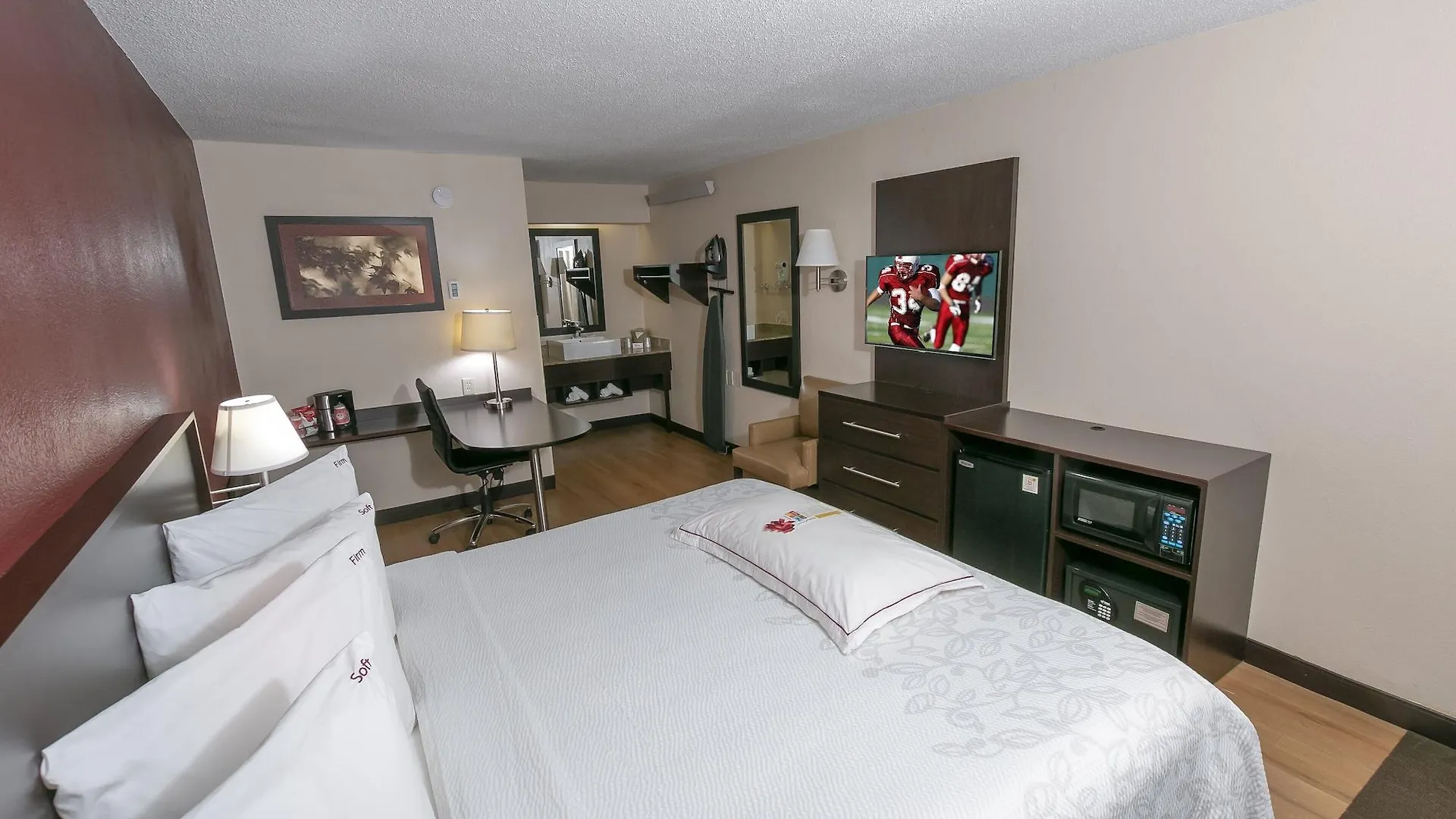 Red Roof Inn Plus+ Nashville Fairgrounds